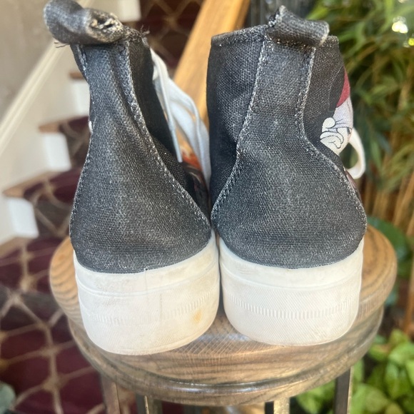 Minnie mouse platform, high tops, girls size 4 canvas very good condition - Picture 7 of 13